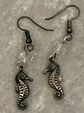 Hand Crafted Silver-Tone Seahorse Earrings with Clear Beads NWOT
